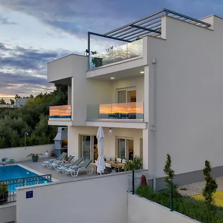 Inmitten Der In Ruhiger Lage Holiday home Makarska
