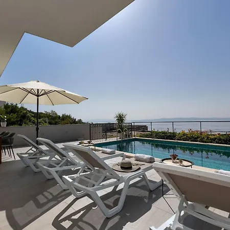 Villa M, Makarska