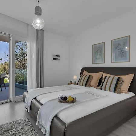 Holiday home Villa M, Makarska *